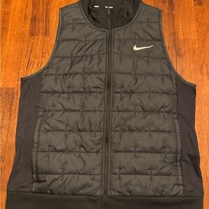 Nike Women’s Running Therma-Fit Black Quilted Vest